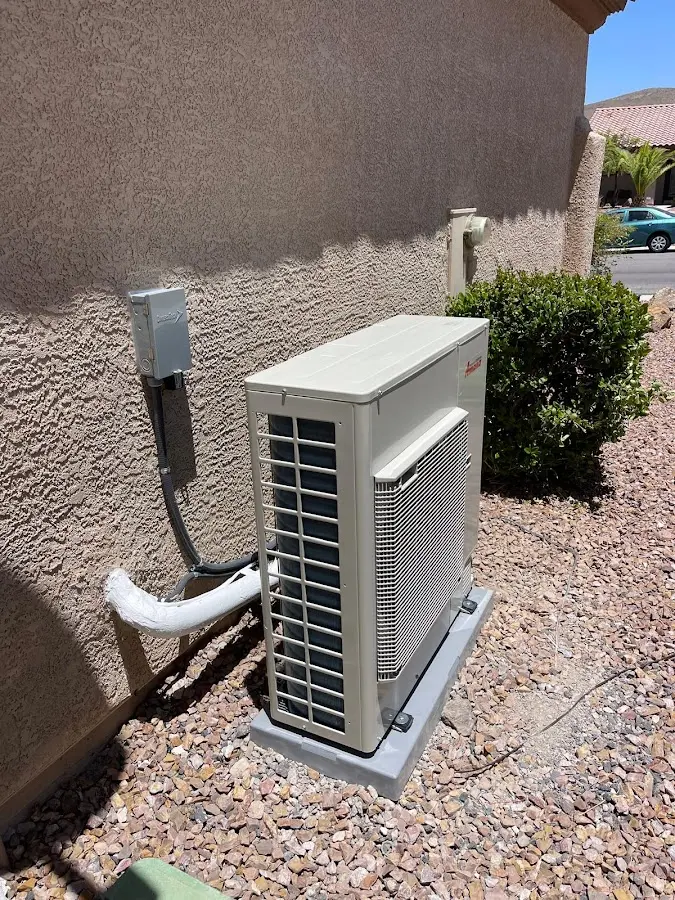 Residential air conditioning condenser unit in Tarrant